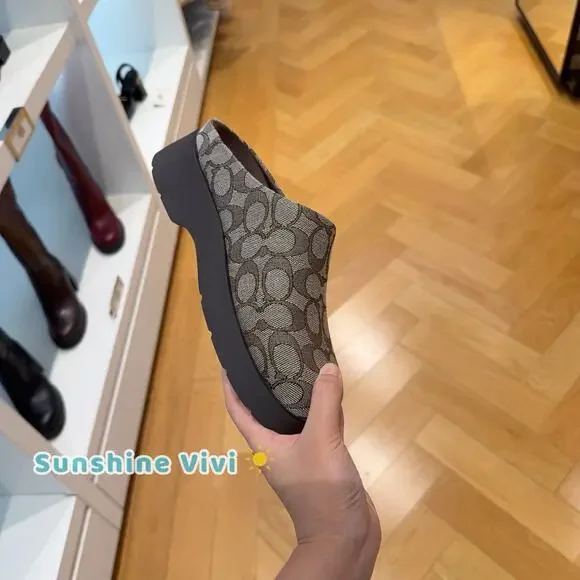 NEW Coach Women's Link Mule In Signature Jacquard CBN24 Oak/Maple us 9 - Picture 2 of 5